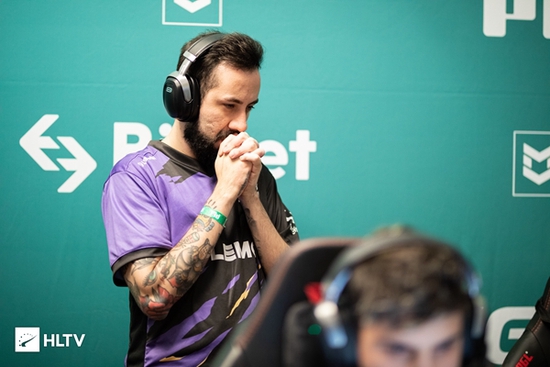 绝地求生玩家挑战新高度的精彩瞬间